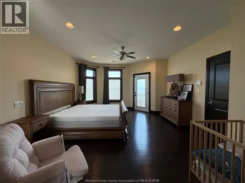236 Shoreview Circle Windsor ON N8P 1M7