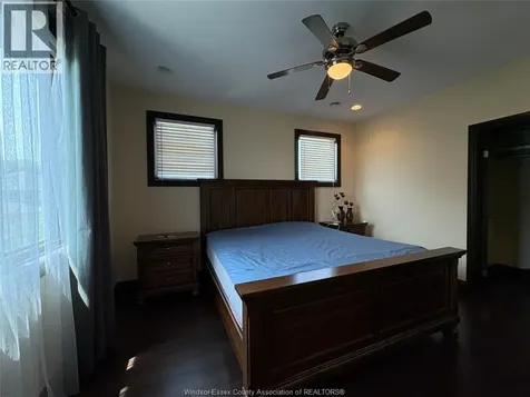 236 Shoreview Circle Windsor ON N8P 1M7