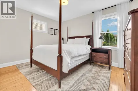 2005 Amiens Avenue Windsor ON N8W 1T3