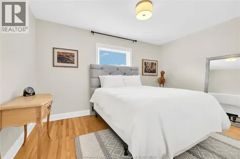 2005 Amiens Avenue Windsor ON N8W 1T3