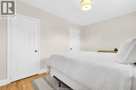 2005 Amiens Avenue Windsor ON N8W 1T3