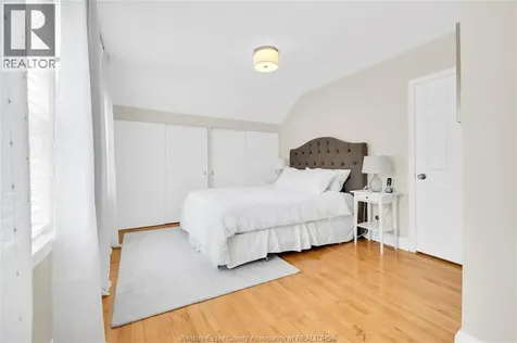 2005 Amiens Avenue Windsor ON N8W 1T3