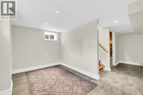 2005 Amiens Avenue Windsor ON N8W 1T3
