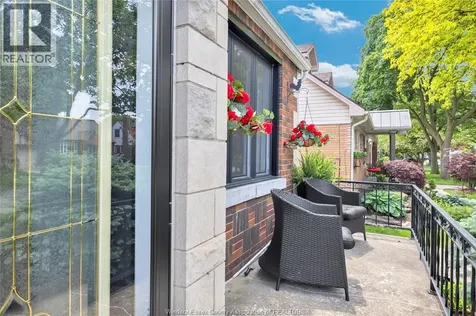 2005 Amiens Avenue Windsor ON N8W 1T3
