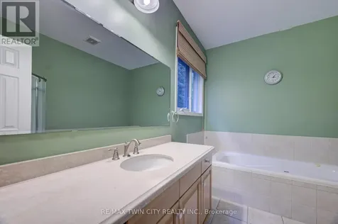 11 Carolinian Lane Cambridge ON N1S 5B5