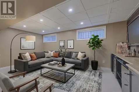 11 Carolinian Lane Cambridge ON N1S 5B5