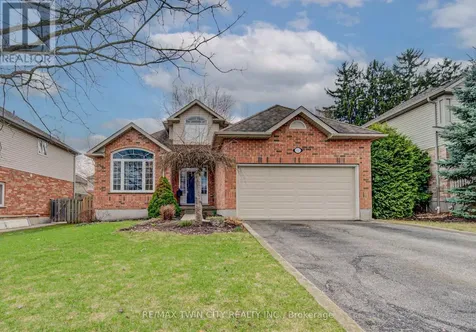11 Carolinian Lane Cambridge ON N1S 5B5