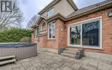 11 Carolinian Lane Cambridge ON N1S 5B5