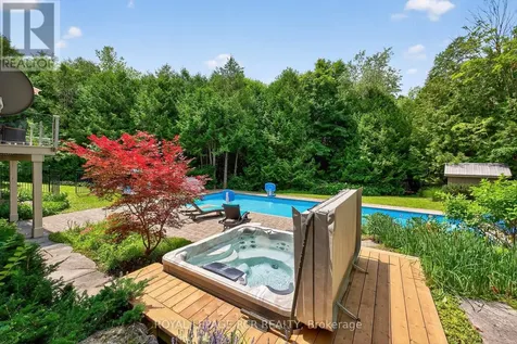 18 Mount Haven Crescent East Luther Grand Valley ON L9W 5Y9