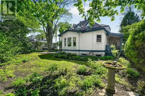 503 Piccadilly Avenue Ottawa ON K1Y 0H7
