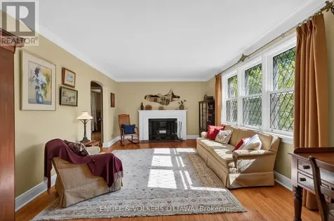 503 Piccadilly Avenue Ottawa ON K1Y 0H7