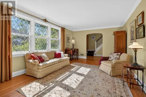 503 Piccadilly Avenue Ottawa ON K1Y 0H7