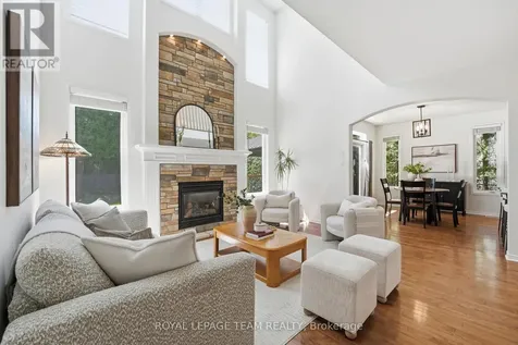 110 West Ridge Drive Ottawa ON K2S 2H1