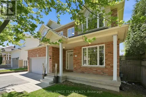 110 West Ridge Drive Ottawa ON K2S 2H1