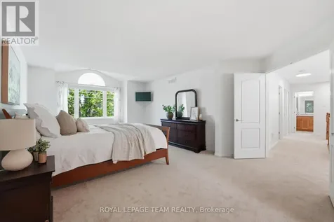 110 West Ridge Drive Ottawa ON K2S 2H1