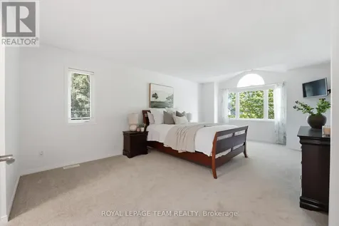 110 West Ridge Drive Ottawa ON K2S 2H1