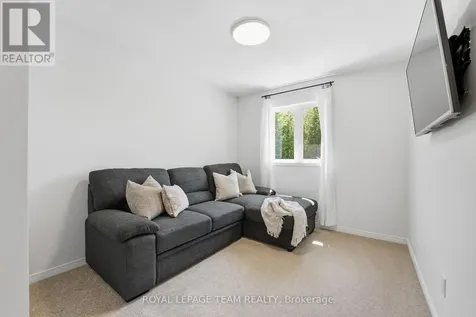 110 West Ridge Drive Ottawa ON K2S 2H1
