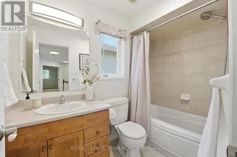 110 West Ridge Drive Ottawa ON K2S 2H1