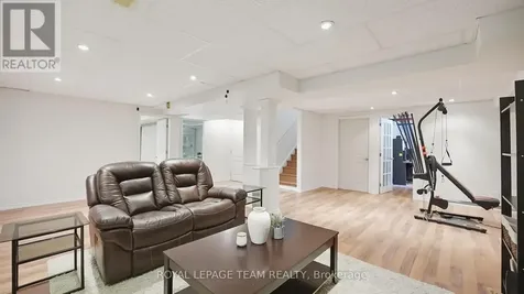 110 West Ridge Drive Ottawa ON K2S 2H1