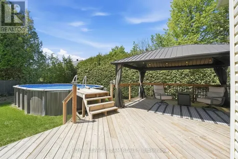 110 West Ridge Drive Ottawa ON K2S 2H1