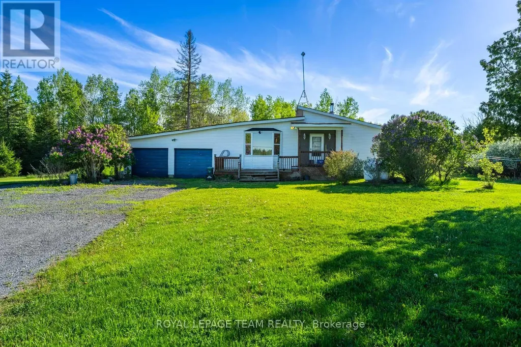 663 Beavertail Road Ottawa ON K0A 1L0