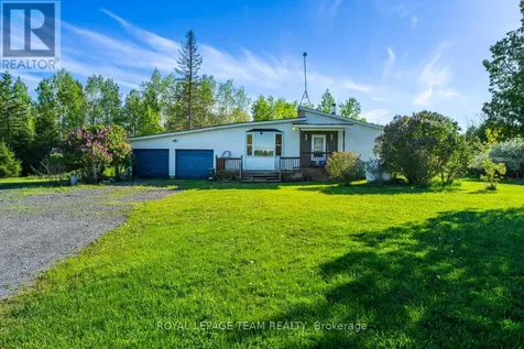 663 Beavertail Road Ottawa ON K0A 1L0