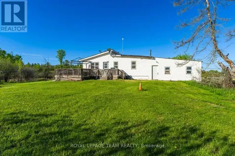 663 Beavertail Road Ottawa ON K0A 1L0