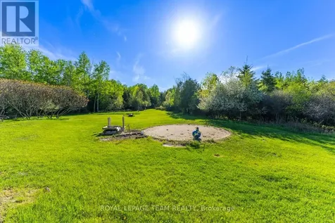 663 Beavertail Road Ottawa ON K0A 1L0