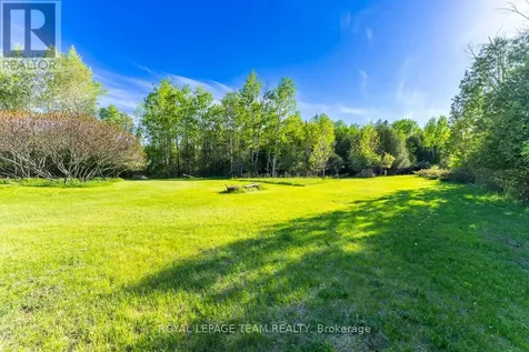 663 Beavertail Road Ottawa ON K0A 1L0