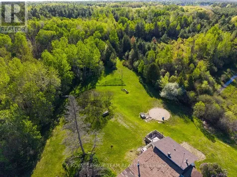 663 Beavertail Road Ottawa ON K0A 1L0