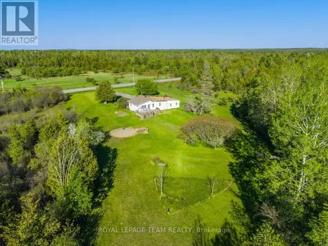 663 Beavertail Road Ottawa ON K0A 1L0