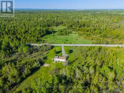 663 Beavertail Road Ottawa ON K0A 1L0