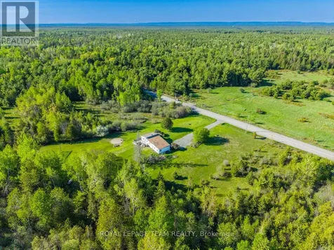 663 Beavertail Road Ottawa ON K0A 1L0
