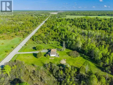 663 Beavertail Road Ottawa ON K0A 1L0