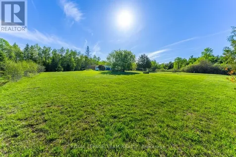 663 Beavertail Road Ottawa ON K0A 1L0