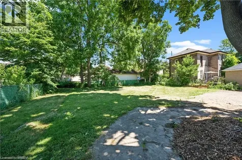 16 Arthur Street Brantford ON N3S 3H3