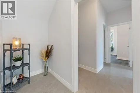 16 Arthur Street Brantford ON N3S 3H3