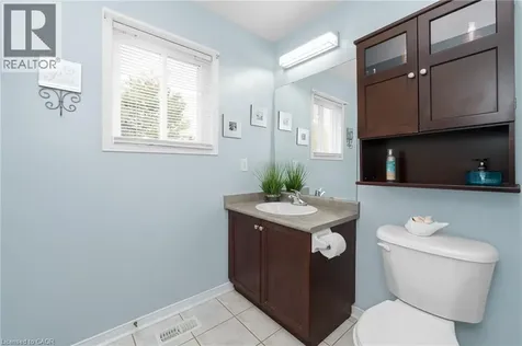 176 Osborn Avenue Brantford ON N3T 6S7