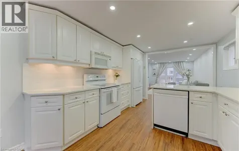414 Woods Lane Cambridge ON N3H 5J4