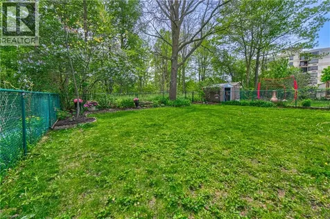 414 Woods Lane Cambridge ON N3H 5J4