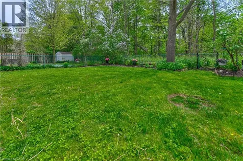 414 Woods Lane Cambridge ON N3H 5J4
