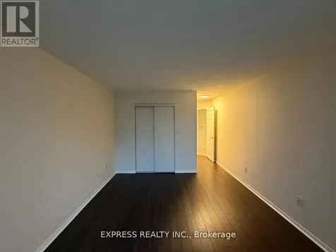 39 Pemberton Avenue Toronto (newtonbrook East) ON M2M 4L6