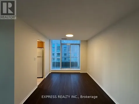 39 Pemberton Avenue Toronto (newtonbrook East) ON M2M 4L6