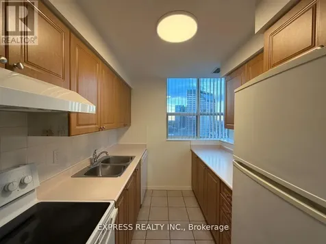 39 Pemberton Avenue Toronto (newtonbrook East) ON M2M 4L6