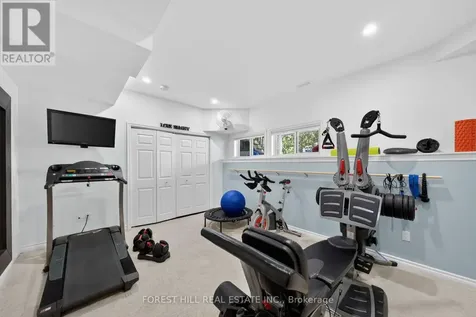 53 Lighthouse Lane West Collingwood ON L9Y 5C8