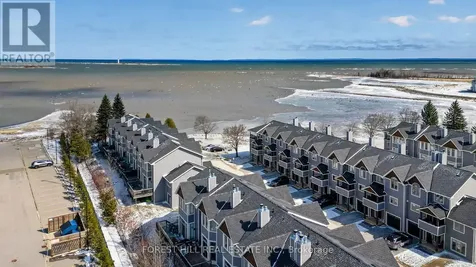 53 Lighthouse Lane West Collingwood ON L9Y 5C8