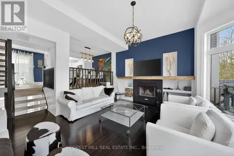 53 Lighthouse Lane West Collingwood ON L9Y 5C8