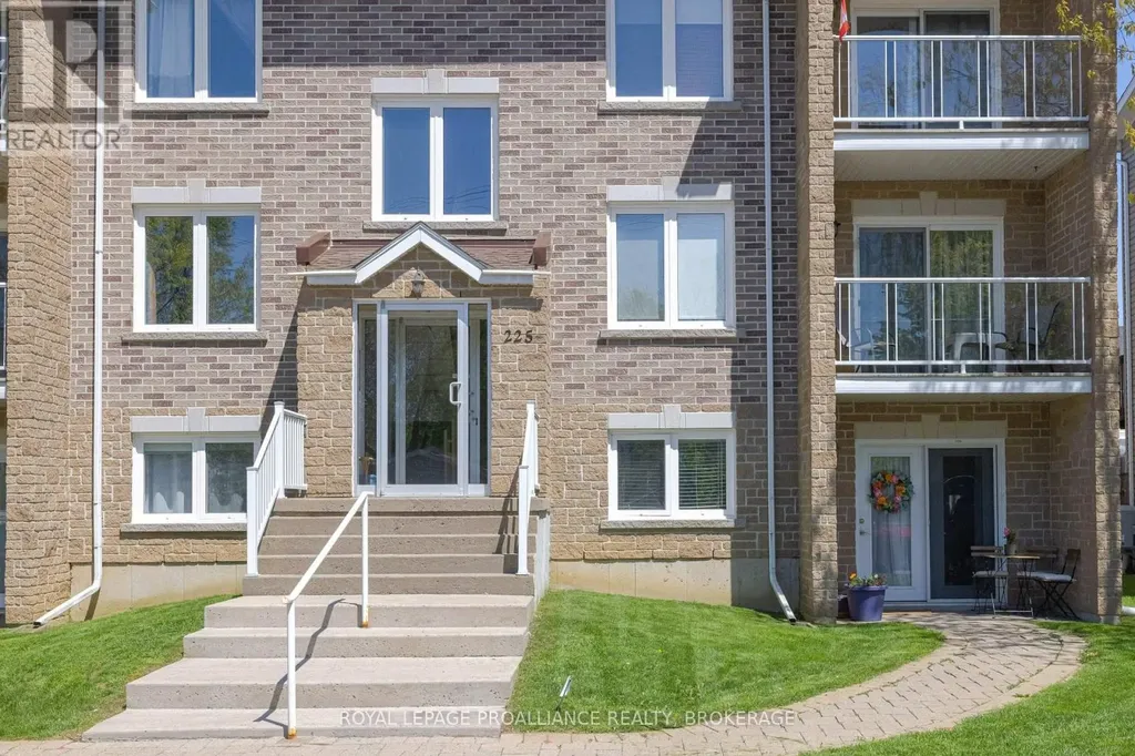 225 Oak Street Gananoque ON K7G 2R5