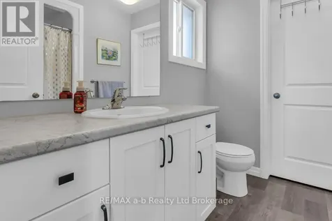 242 Wilson Avenue Tillsonburg ON N4G 0H4