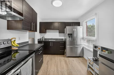 3258 Bannon Way Ottawa ON K1T 1T3